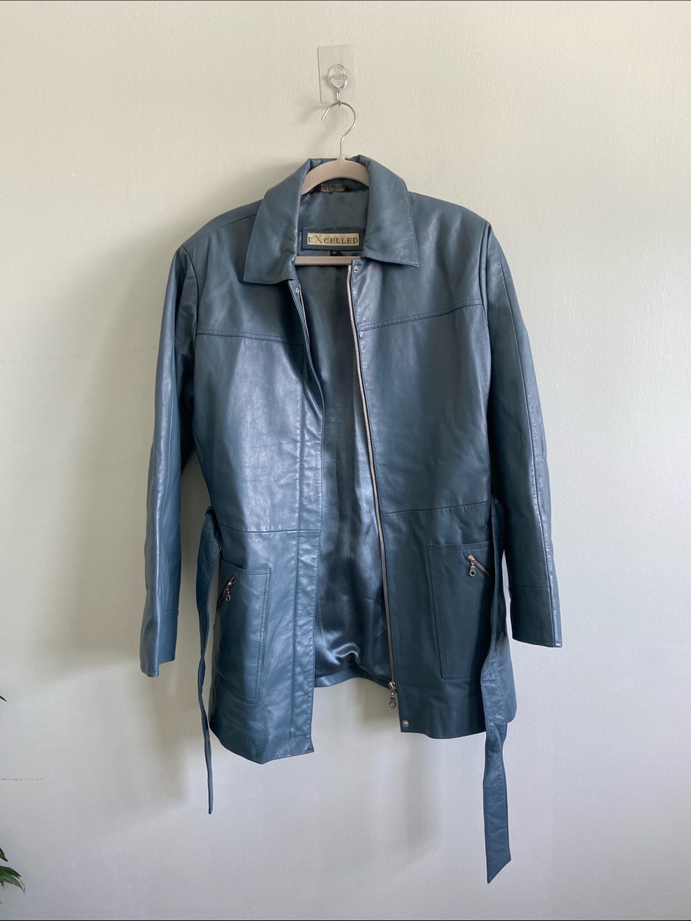 Excelled Vintage Leather Women's Coat in Slate Blue - Classic Zip Front